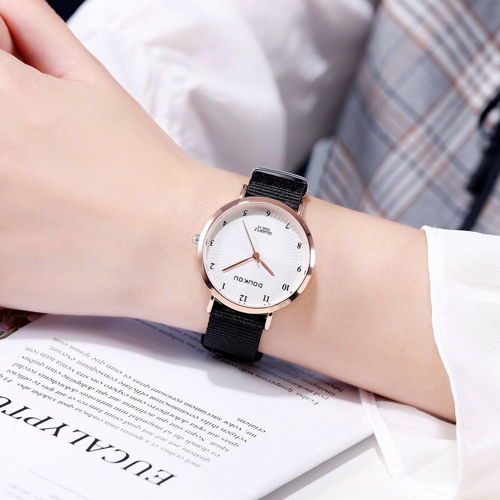 Nếu phiên bản Hàn Quốc của đồng hồ Canvas văn học thể thao thoáng khí Đồng hồ đeo tay nam nữ siêu mỏng Digital Xu hướng