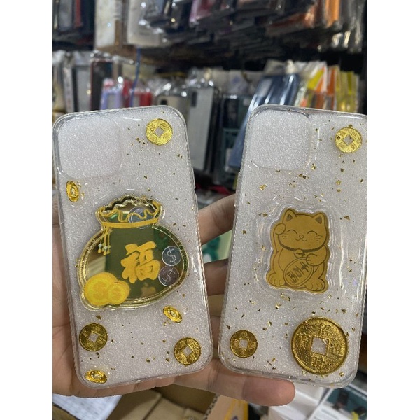 Ốp lưng iPhone 13 mini túi tiền mèo thần tài sang chảnh