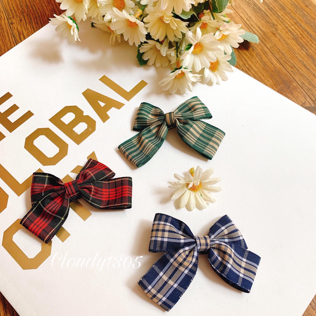 Set 2 kẹp nơ size vừa họa tiết caro có 3 màu