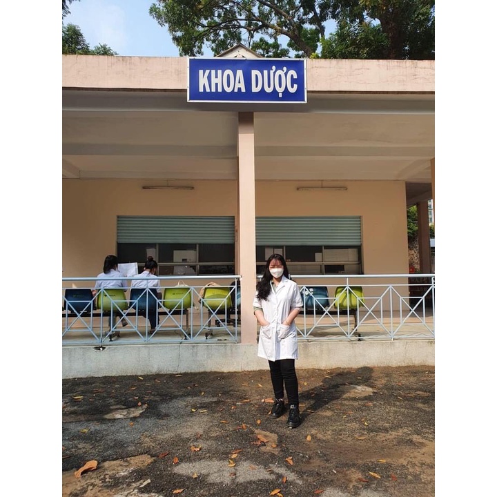áo blouse dài, tay ngắn