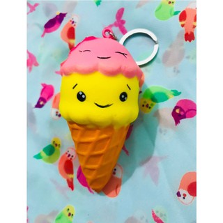 mã 12Y Squishy kem ốc quế 2 tầng cảm xúc móc khóa cực chất, xịn sò