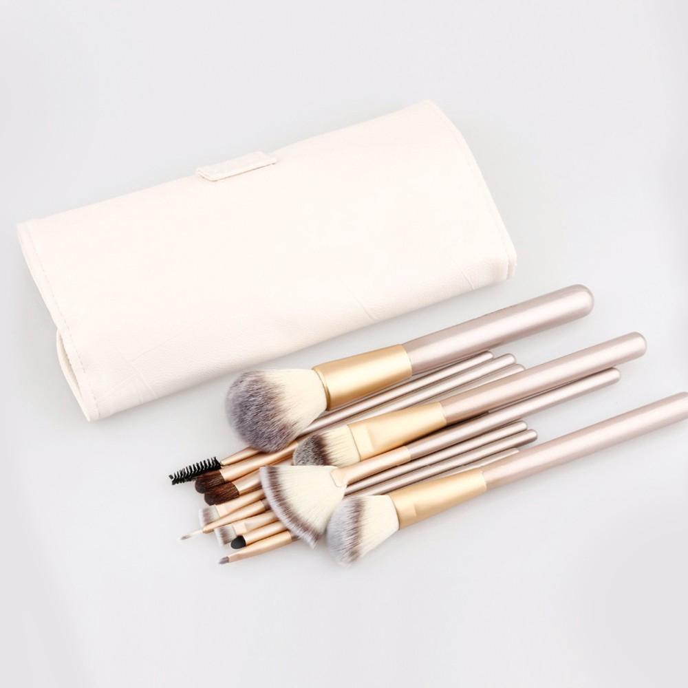 Cọ trang điểm O.TWO.O 120g