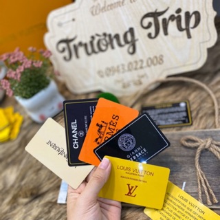 Thẻ cứng thẻ hãng phụ kiện thẻ card túi các hãng thời trang HM, LV, CN, YSL...