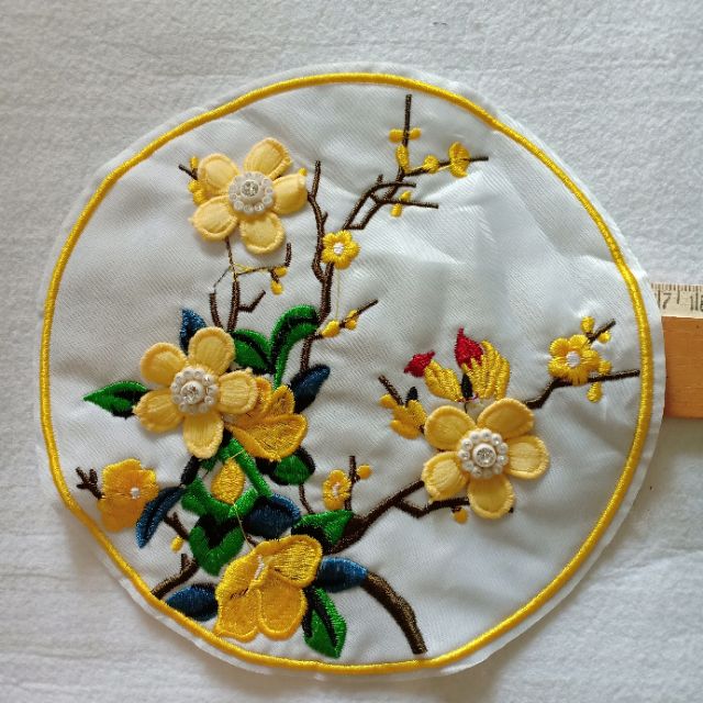 Tấm tròn trang trí