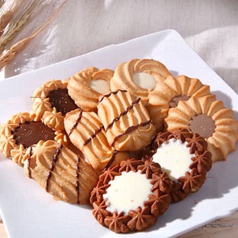 BÁNH QUY BƠ COOKIES BOURBON VỊ BƠ/SOCOLA NHẬT BẢN HỘP THIẾC SANG TRỌNG
