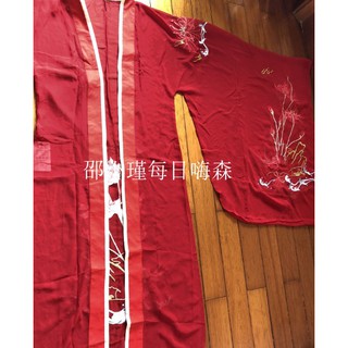 Áo khoác bỉ ngạn đỏ
