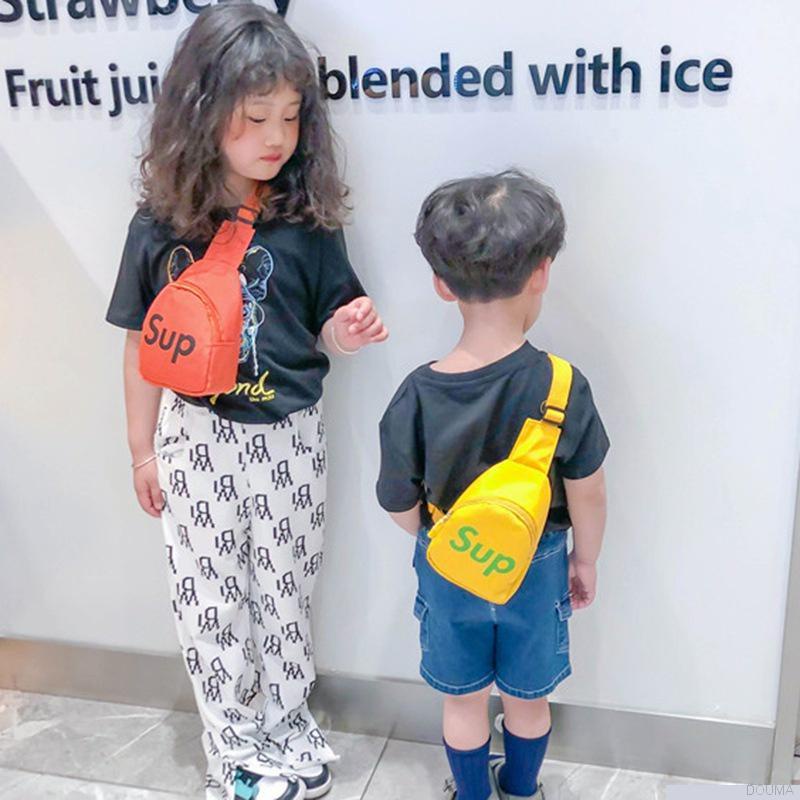 Túi đeo chéo in chữ phong cách thời trang cho bé