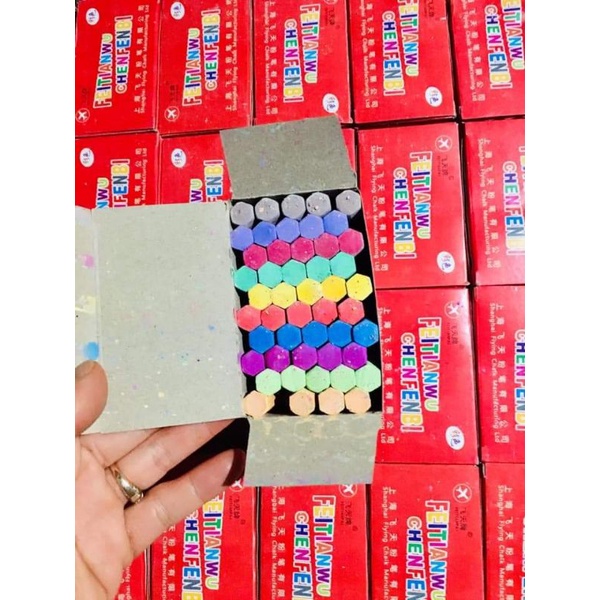 Hộp 50 viên phấn màu lục giác, phấn 10 màu viết bảng, phấn màu vẽ tranh