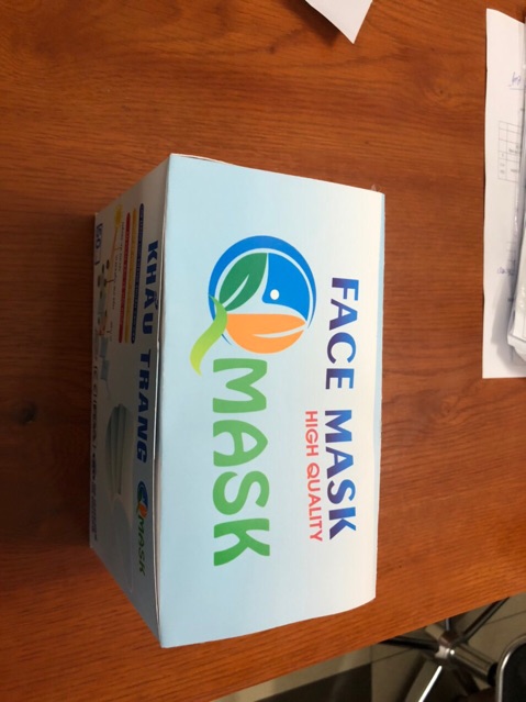 Khẩu trang 4 lớp y tế Qmask - 4 lớp - hộp 50 cái