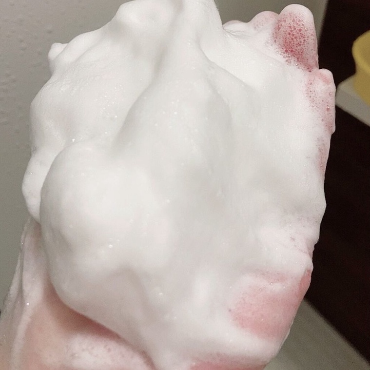 Sữa Rửa Mặt Hatomugi The Medicated Facial Foam ý dĩ ngừa mụn, làm sáng da cho da dầu 130g