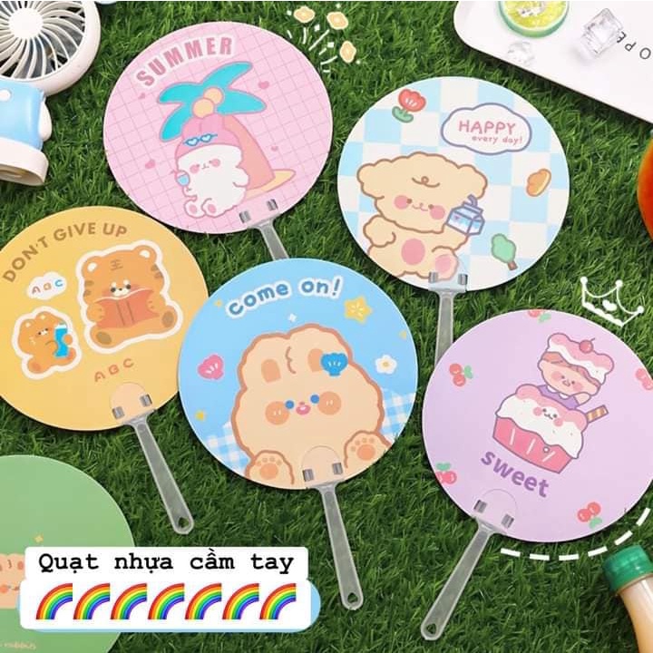 Quạt nhựa cầm tay hoạt hình