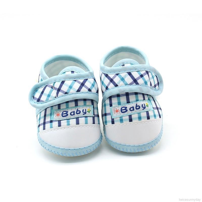 Giày đế mềm họa tiết sọc caro thời trang đáng yêu cho bé