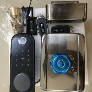 Khoá cổng vân tay 5 chức năng