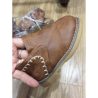 Giày bốt cho bé trai