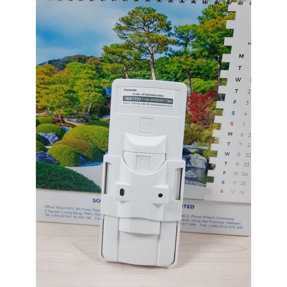 Remote Điều Khiển điều hòa Panasonic CS-XPU9WKH-8//XPU12WKH-8//XPU18WKH-8- Hàng zin hãng mới tặng Pin + Đế treo