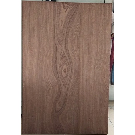 Ván lạng xoan đào dùng dán thùng loa.QC 0.45mm * 300mm*2000mm. 80.000đ/tấm