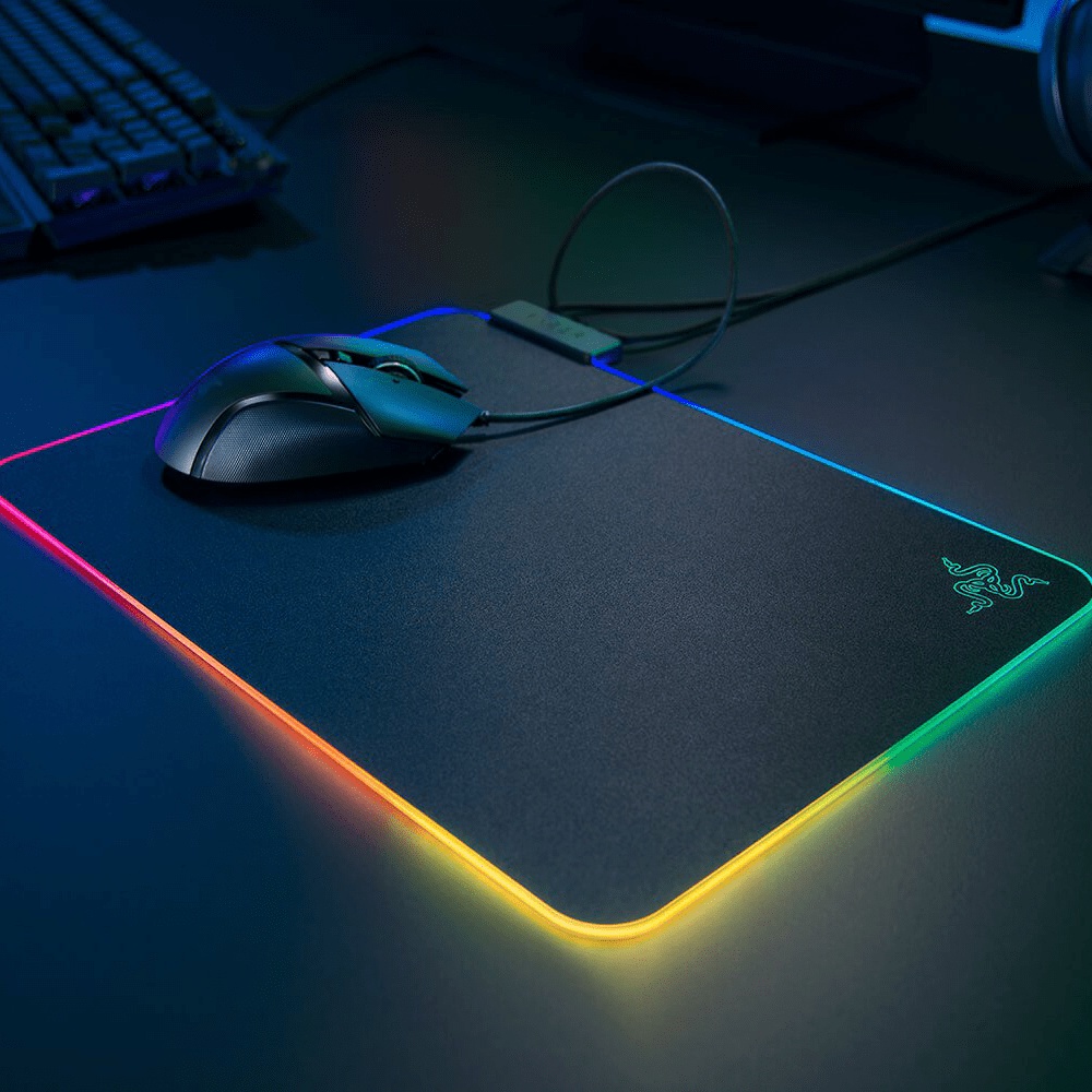 Miếng lót chuột Razer Firefly V2 Hard Surface Gaming RZ02-03020100-R3M1 - Hàng chính hãng