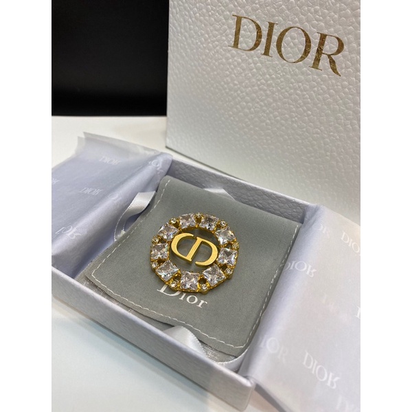 Dây chuyền mặt tròn đính đá bên trong chữ CD thương hiệu Dior cao cấp bông tai nữ siêu xinh