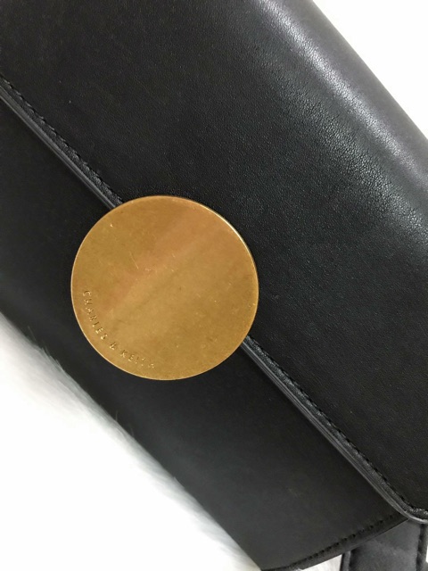 Túi Charles Keith so hot