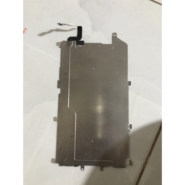 Miếng sắt nẹp màn hình iPhone 5 - 6 plus bóc máy