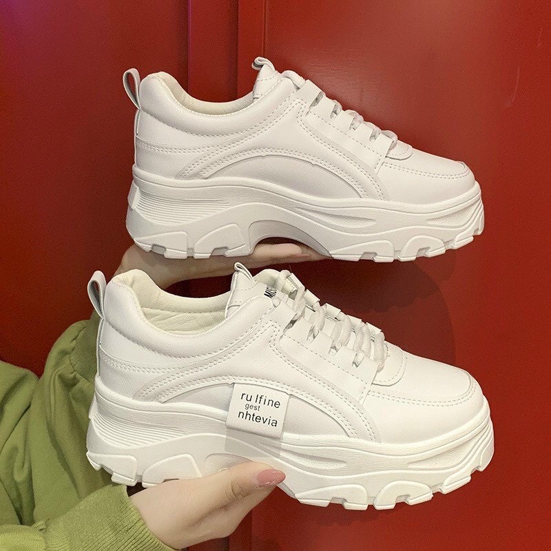 ( mẫu Mới) Giày thể thao kem đế cao