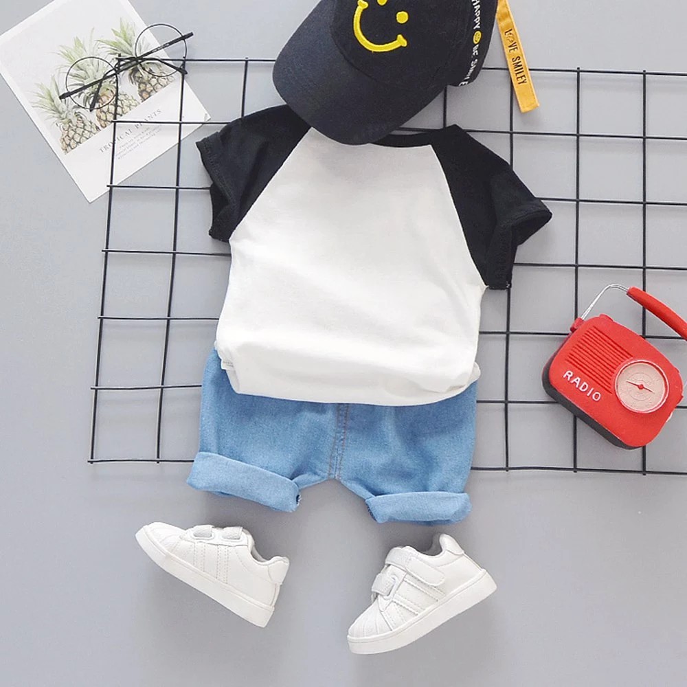 Quần jeans + Áo thun với họa tiết hình trái dưa hấu dùng cho trẻ nhỏ