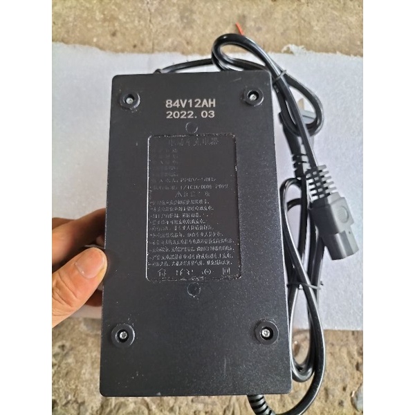 Sạc 7 bình 84v-12ah