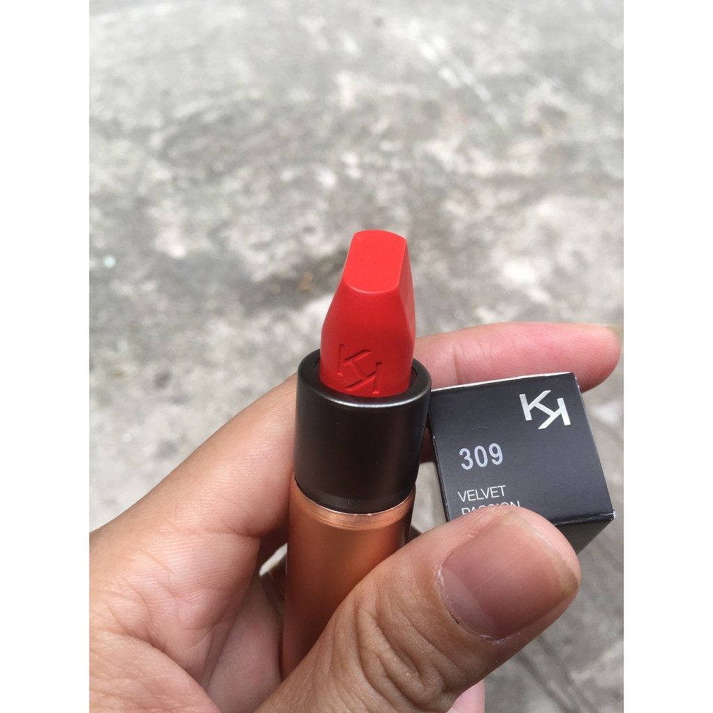 Son Lì Màu Đỏ Tulip Matte Velvet Passion 309