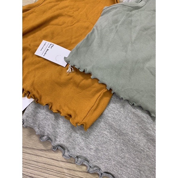 Áo Croptop F21 dư xịn .