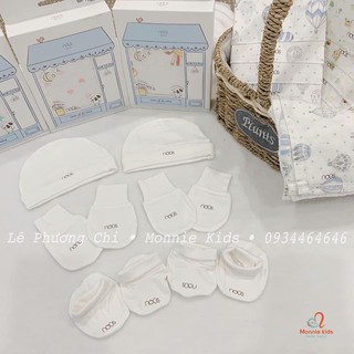 SET 2 BAO TAY, BAO CHÂN VÀ MŨ NOUS PETIT