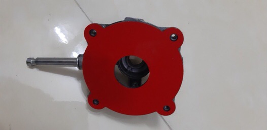 Tấm pad gắn motor BLDC vào khung quạt 220v