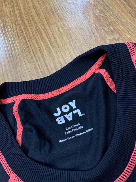 Áo thun Croptop Joy Lab