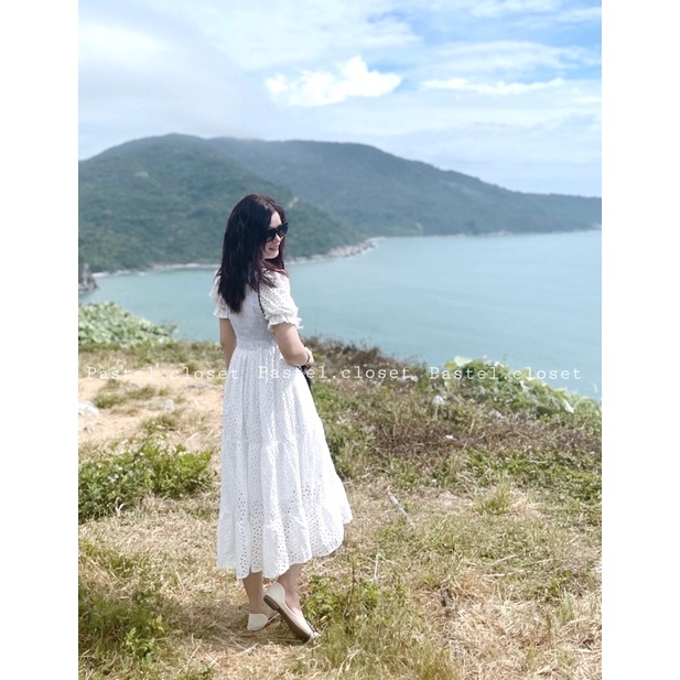 Đầm maxi trắng chất xô đục lỗ có lớp lót