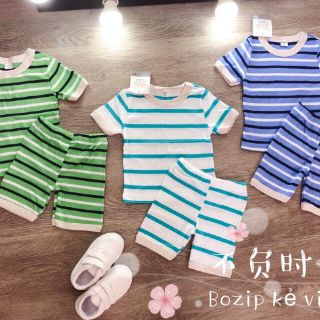 Bộ kẻ sọc ngang cho bé