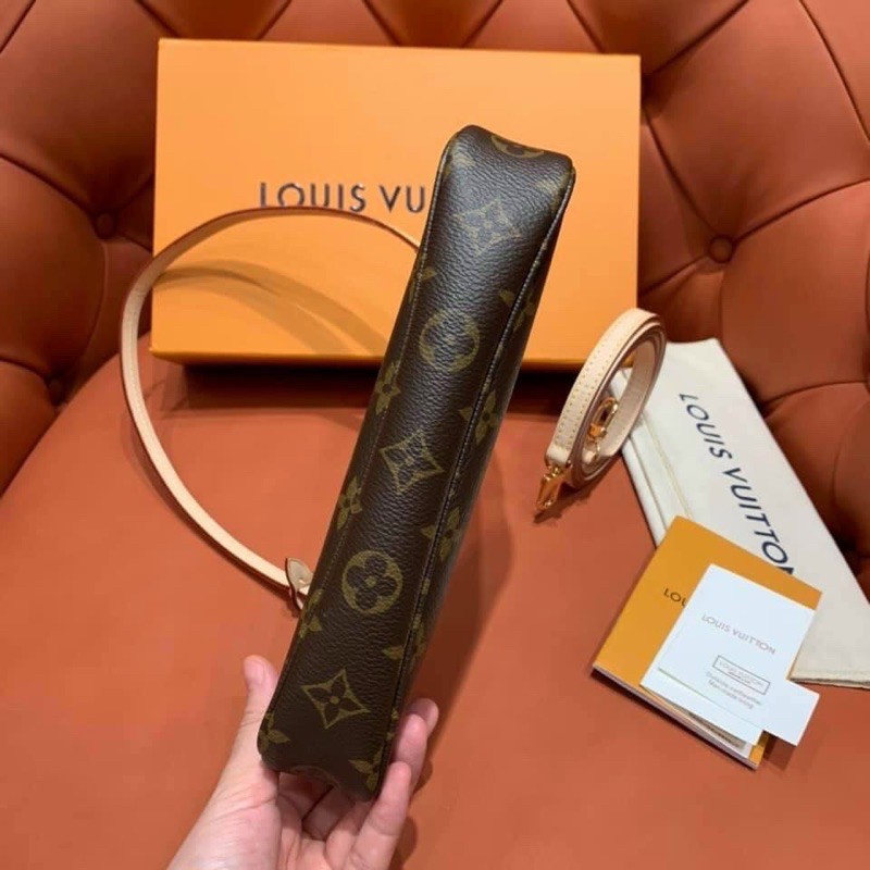 Túi kẹp nách lv size21cm fullbox chất da ngả mầu và mềm khi sd