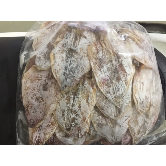 Mực câu khô Cát Bà