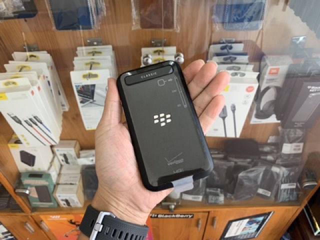 Điện thoại BlackBerry Q20 NoCam mới 99.99% gần như chưa sử dụng