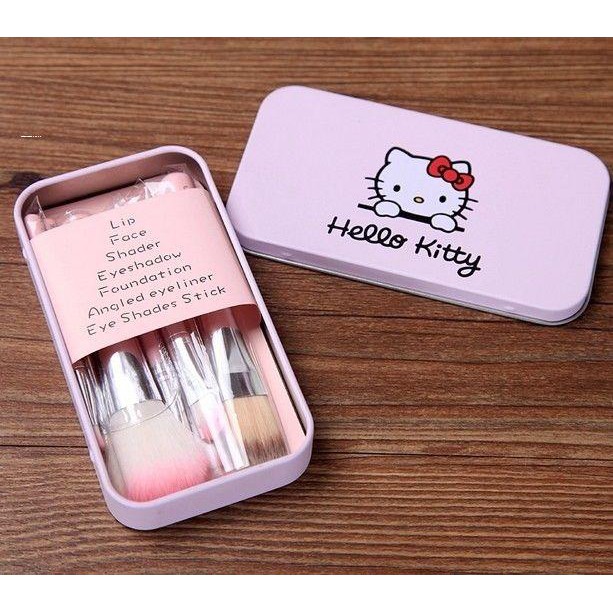 Bộ Cọ Trang Điểm Hello Kitty Mini Brush Kit 7 Cây