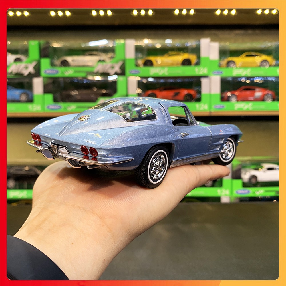 Mô hình xe Chevrolet Corvette 1963 tỉ lệ 1:24 Welly