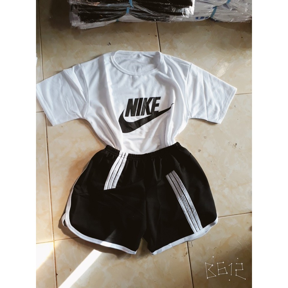 combo của nguyễn thi hậu 810k