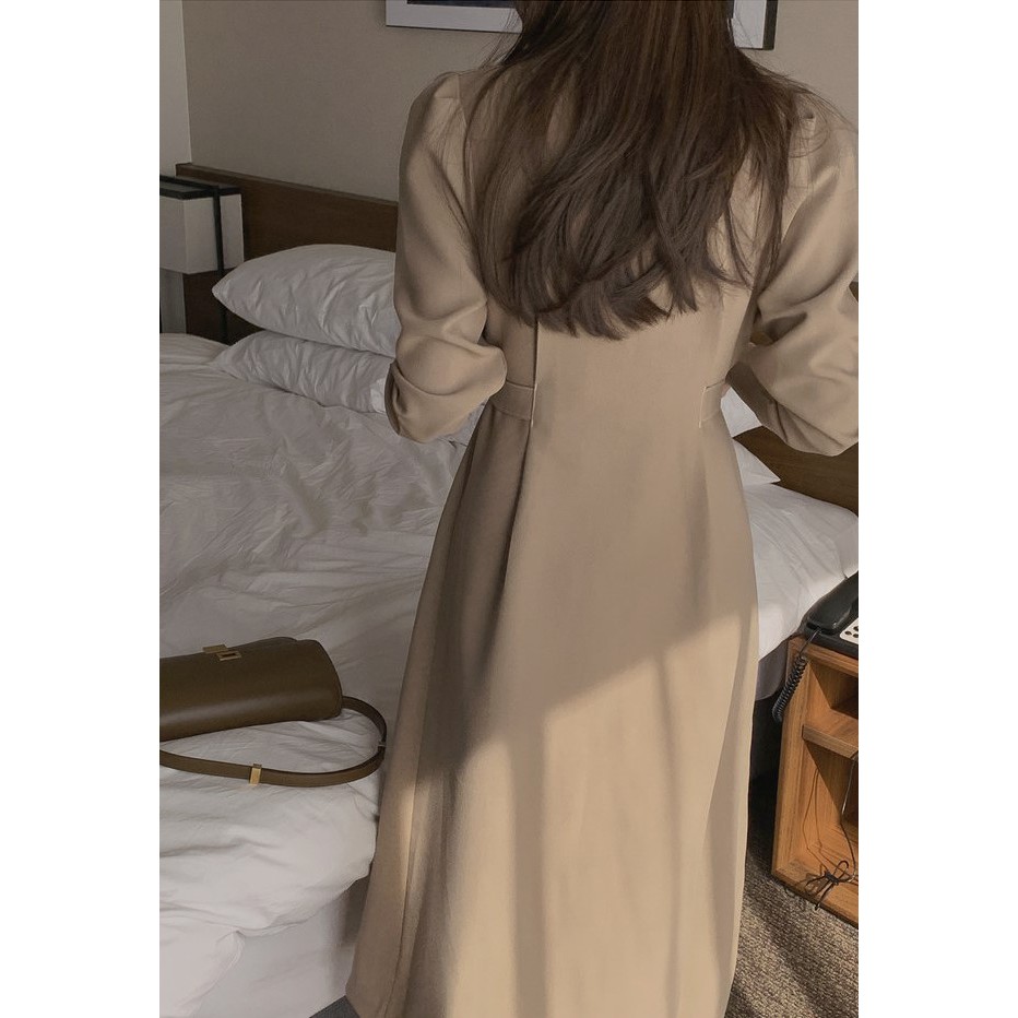 Đầm màu trơn eo nịt cổ V hàng nút đơn chiều dài vừa phải 39377