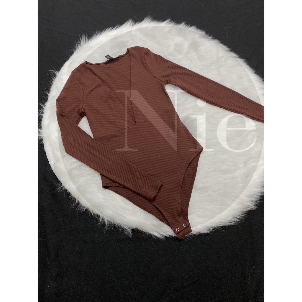 [XUẤT XỊN] Bodysuit tay dài cổ xẻ quyến rũ ngây ngất💘 | BigBuy360 - bigbuy360.vn