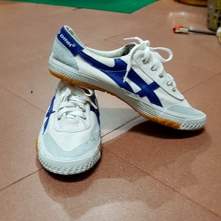 Giày thể thao bata Thượng Đình