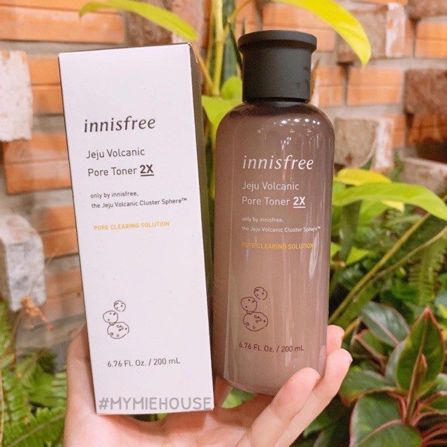 [CHÍNH HÃNG 100%]Nước Hoa Hồng Giảm Nhờn, Se Khít Lỗ Chân Lông Từ Tro Núi Lửa Innisfree Jeju Volcanic Pore Toner 200ml