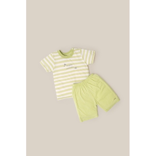 Nous-cộc tay bé trai