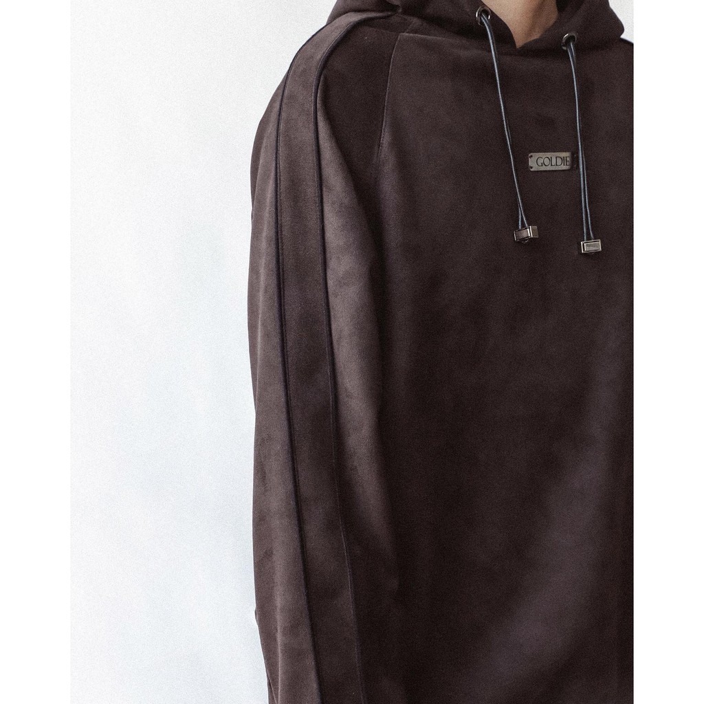 [Mã INCU50 giảm 50K đơn 250K] Áo hoodie da lộn 'GOLDIE IRON LOGO SUEDE' màu nâu | BigBuy360 - bigbuy360.vn