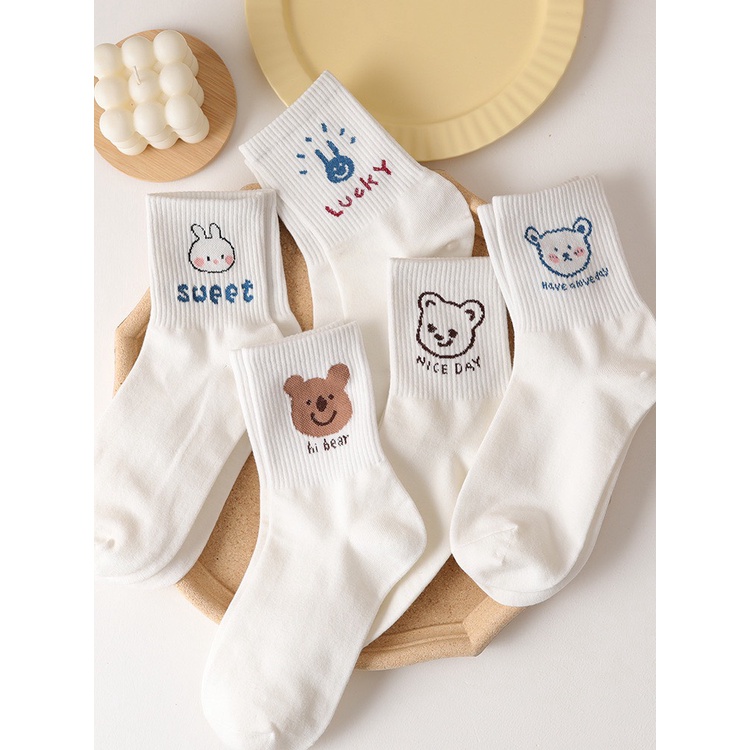 Tất nữ cổ cao màu trắng họa tiết hình thú dễ thương chất vải cotton không hôi chân