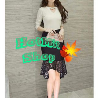 Chân váy bút chì phối ren hoa đuôi cá sang chảnh