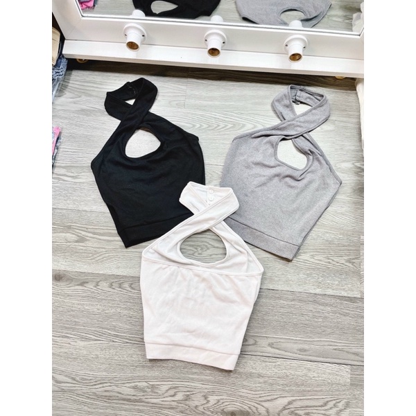 Áo yếm tréo cổ khoét UN