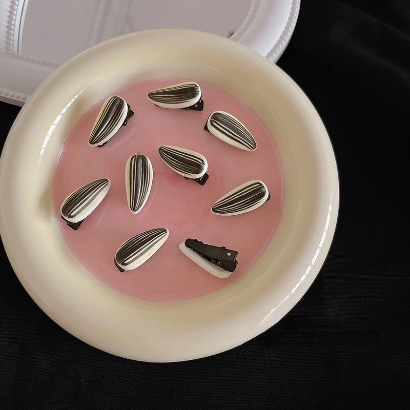 Kẹp Tóc Đính Hạt Dưa Mini Dễ Thương Sáng Tạo Và Vui Nhộn Dành Cho Bạn Nữ